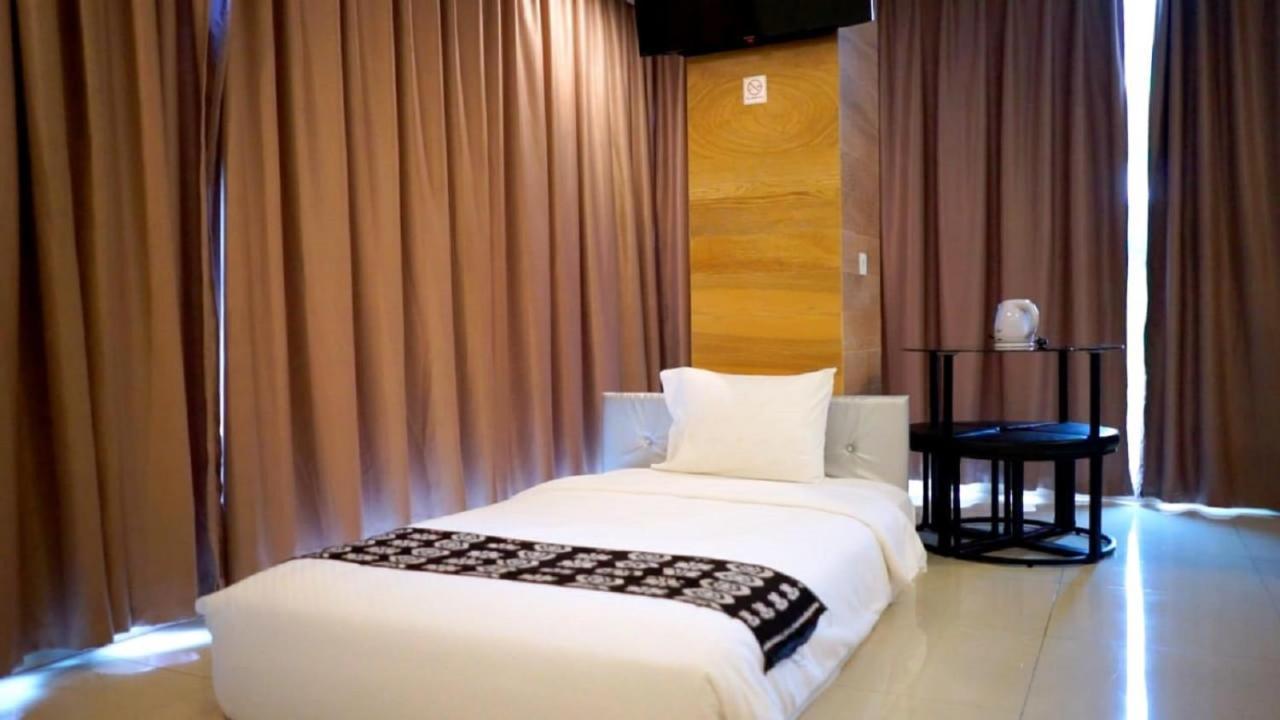 Kalton Hotel 라부안 바조 외부 사진